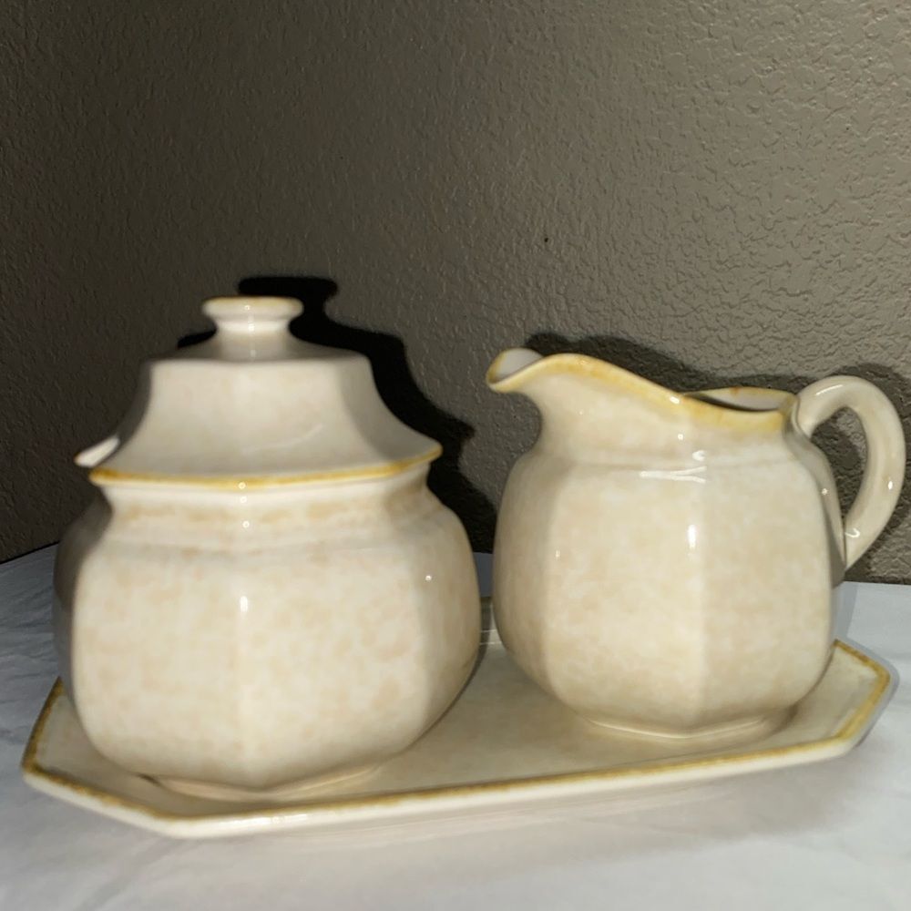 *1A Mikasa Romantics sugar bowl and creamer set includes tray 1980 - Picture 1 of 9